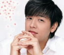 俳優、歌手　リュ・シウォンのカラオケ人気曲ランキング第1位　シングル曲「桜」のジャケット写真。