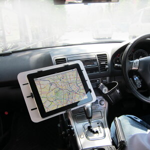 車に簡単取り付け！これで、iPadをカーナビ化！【予約商品】CAR LAPTOP HOLDER for iPad　※201...
