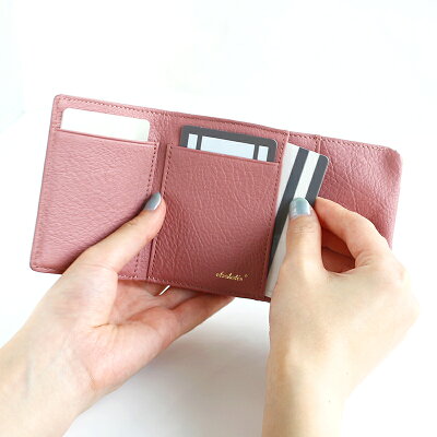 女性に人気のブランドが仕立てるおすすめのレディース財布はAETHERのトレプチ シャルロット