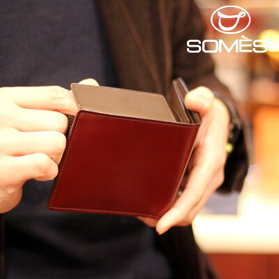 情熱カラーの赤いメンズ財布のおすすめは、ソメスサドルのハノーバー 二つ折り財布