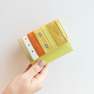 ラッキーカラー「黄色」の幸運財布は、エーテルのトレプチ・シャルロット